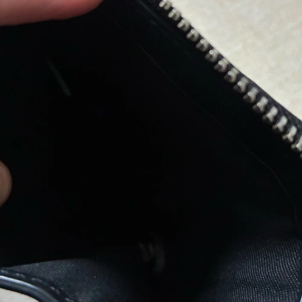 Rare Coach small zip around bifold Signature  Leather wallet with glitter Cs - Picture 6 of 6